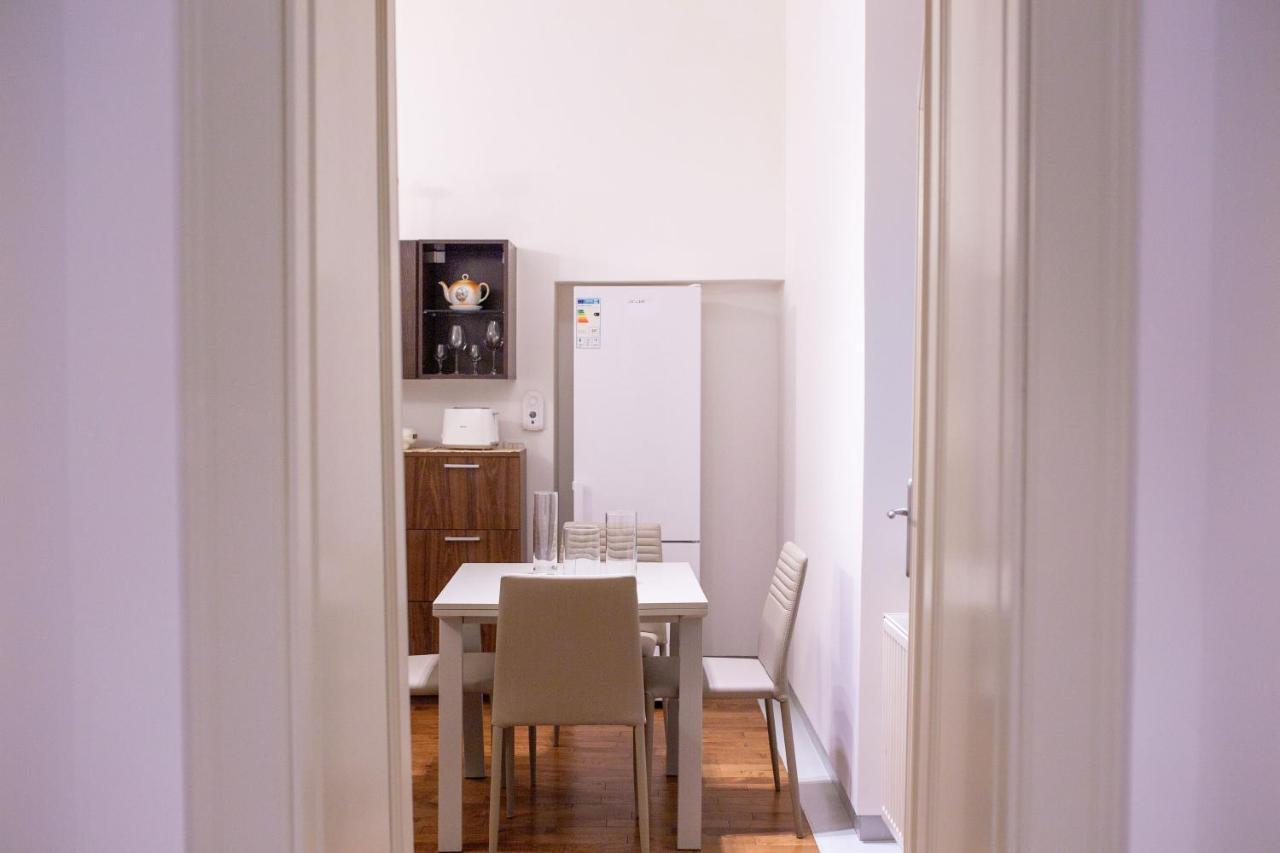 Alessia Apartment In The Old Town Timişoara Eksteriør billede